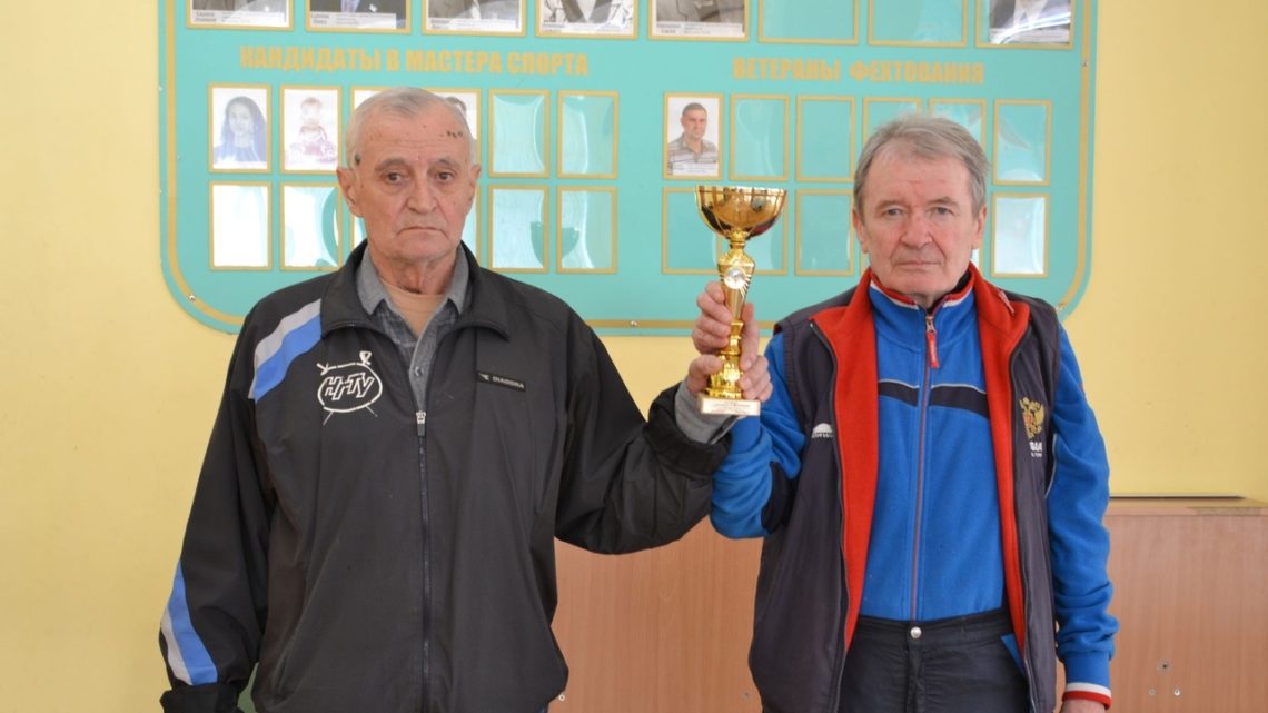 Соревнования по фехтованию прошли в НГТУ. Хозяева чемпионы! Соревнования по фехтованию прошли в НГТУ. Хозяева чемпионы!